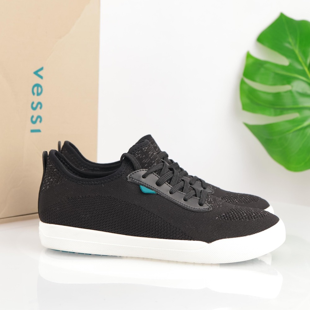 Vessi Mens Weekend Sneakers Size 9 Waterproof Black Knit Lace Up Shoes Comfort